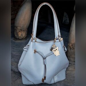 Elegant Light Blue Handbag With Soft Pebbled Texture & Owl Charm